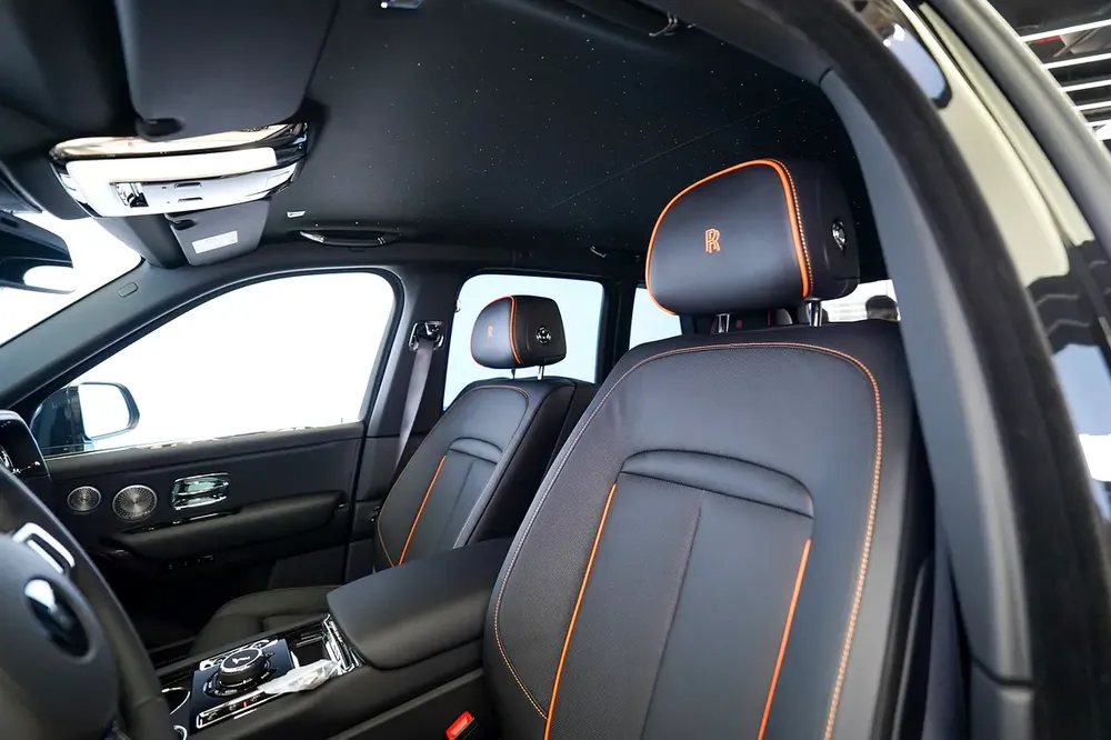 CULLINAN BLACK BADGE | 2 YEARS WARRANTY + SERVICE | REAR ENTERTAINMENT | STARLIGHT | BESPOKE AUDIO - Image 9