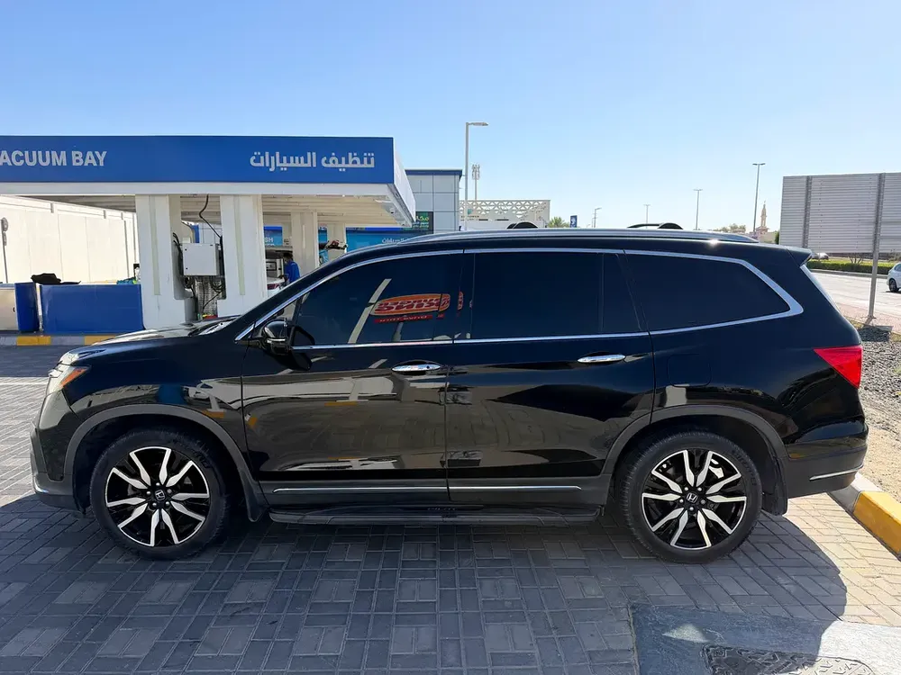 Honda Pilot Touring 2019 - Canadian Specs - Excellent Condition - Image 5