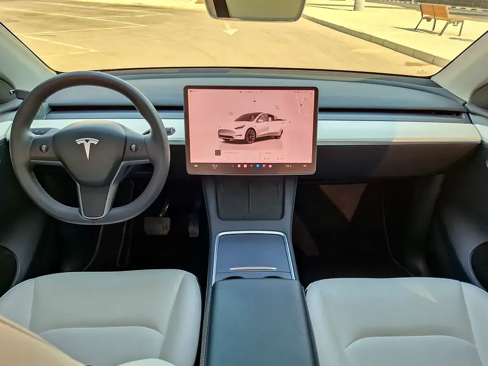 AED 1444/month | 2023 Tesla Model Y Long Range | GCC Specs | Ref#402273 - Image 9