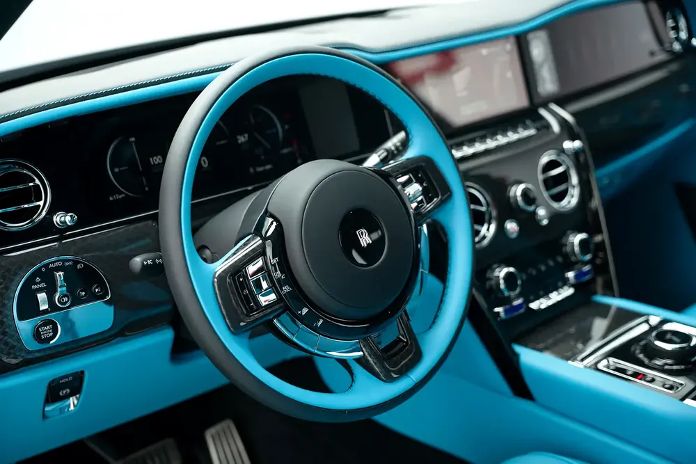 2025 ROLLS ROYCE CULLINAN BLACK BADGE WITH WARRANTY AND SERVICE CONTRACT - Image 10