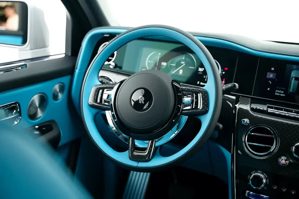2025 ROLLS ROYCE CULLINAN BLACK BADGE WITH WARRANTY AND SERVICE CONTRACT - Image 7