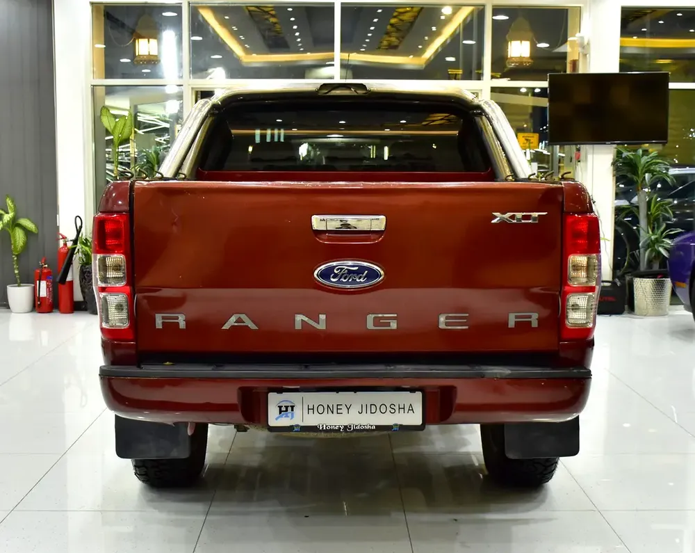 " AS IT IS " Ford Ranger XLT 4WD - 4x4 ( 2014 Model ) in Red Color GCC Specs - Image 4