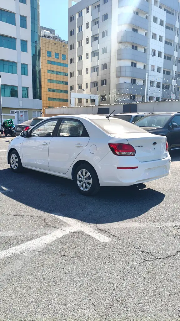 Kia Pegas EX 2020 GCC Specs - Reliable & Fuel Efficient - Image 4
