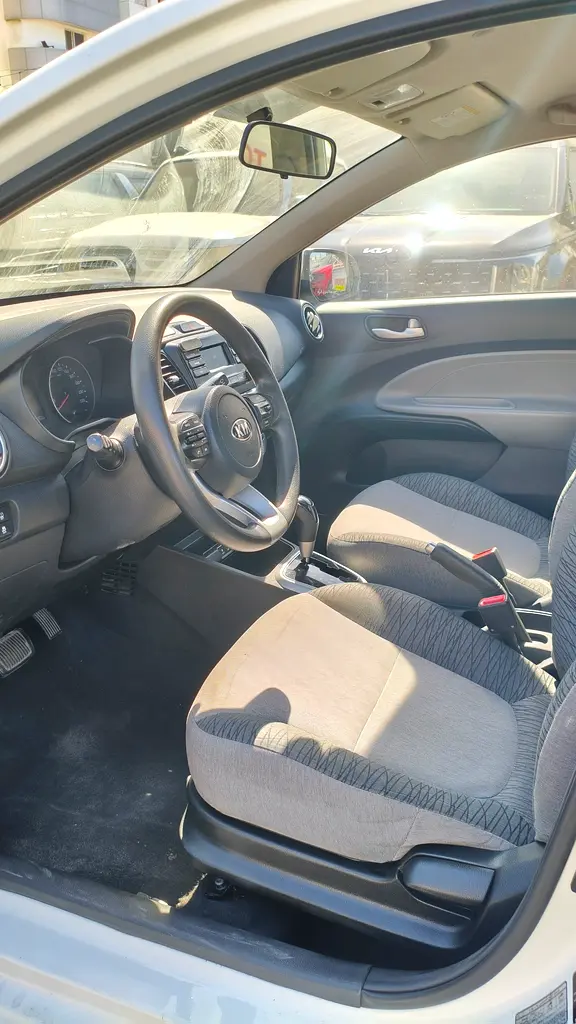 Kia Pegas EX 2020 GCC Specs - Reliable & Fuel Efficient - Image 9
