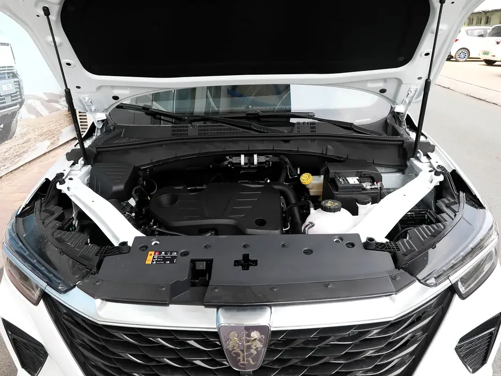 Roewe RX5 2025 - Chinese Specs - Brand New - Image 9