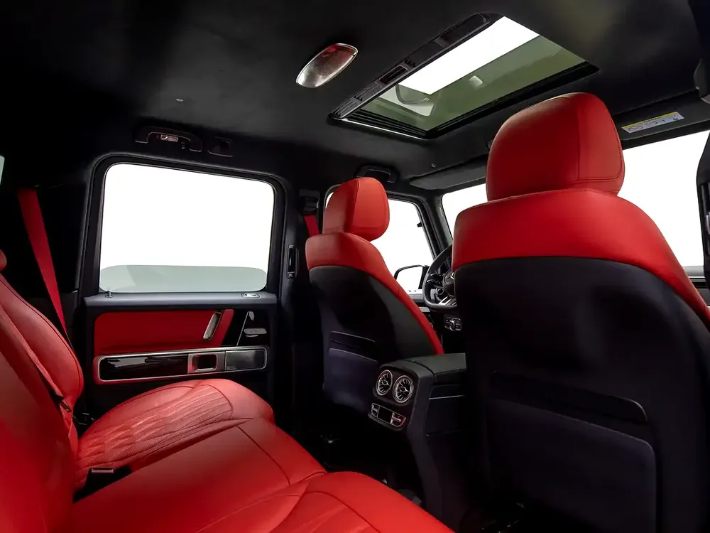 2025 | Mercedes Benz | G 63 AMG | Korean Spec - Brand New - Image 17