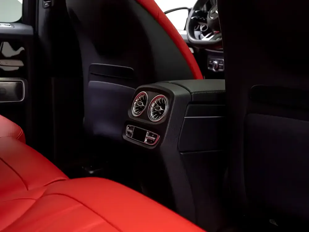 2025 | Mercedes Benz | G 63 AMG | Korean Spec - Brand New - Image 18