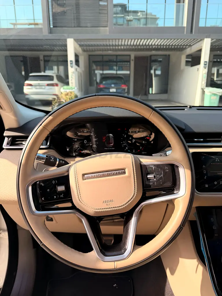 Land Rover • Range Rover Velar • R-Dynamic Warranty and service included - Image 10
