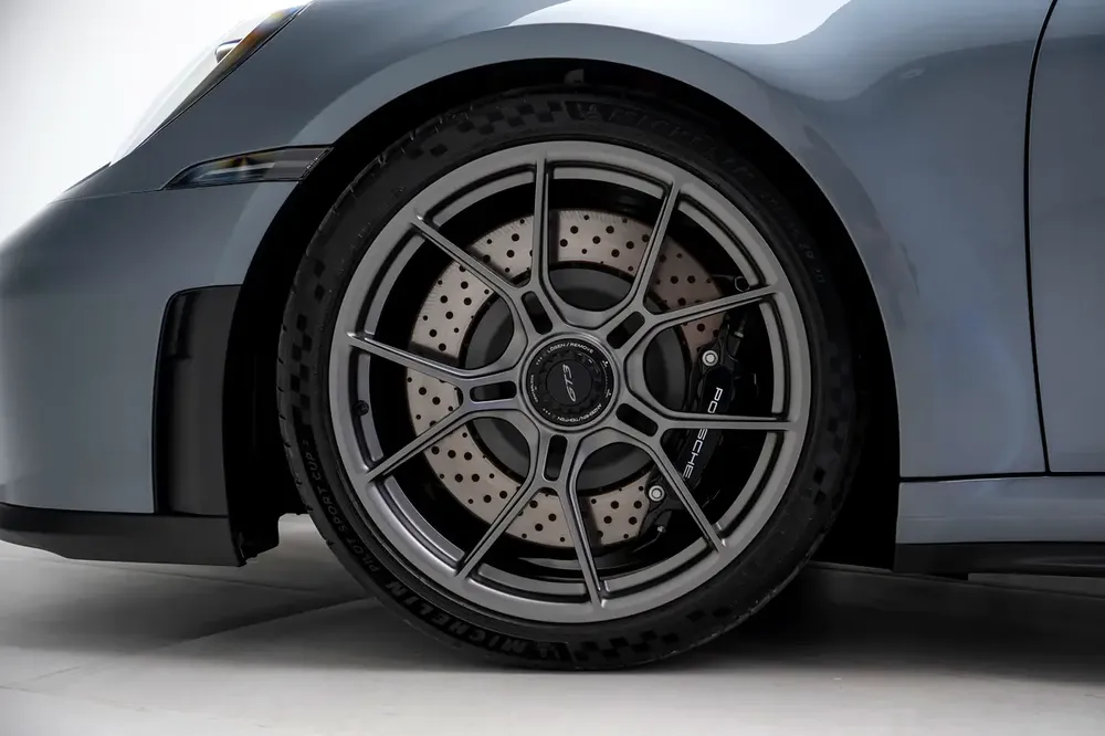 GCC SPECS AL NABOODAH WARRANTY - 2026 PORSCHE 911 GT3 - FRONT AXLE LIFT - CARBON ROOF - Image 5