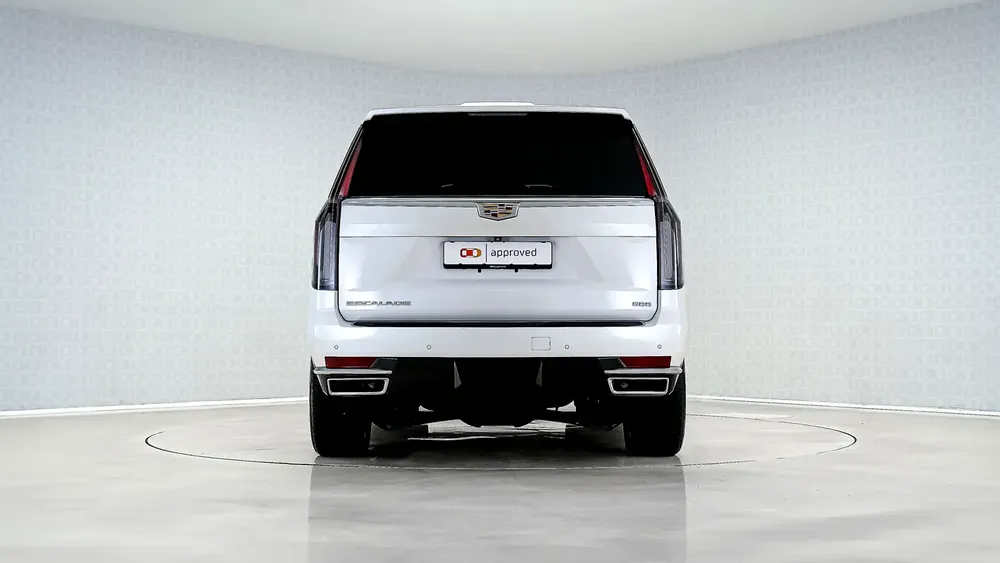 Escalade Premium Luxury | AED 3,980 PM | Captain Chair, Low KM, Rear ENT | Ramadan Offer - Image 10