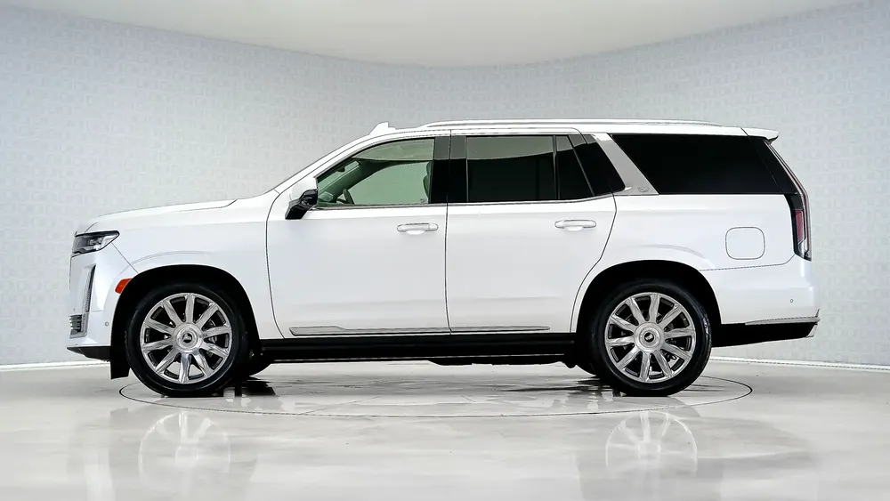 Escalade Premium Luxury | AED 3,980 PM | Captain Chair, Low KM, Rear ENT | Ramadan Offer - Image 11