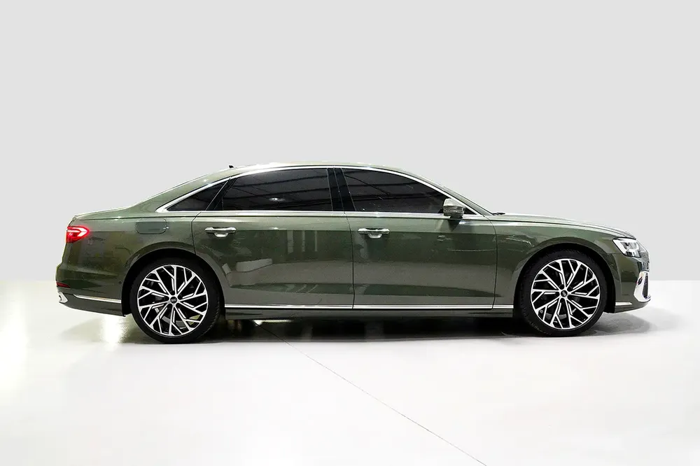 Audi A8L 55 TFSI Quattro - 2023 - Image 20