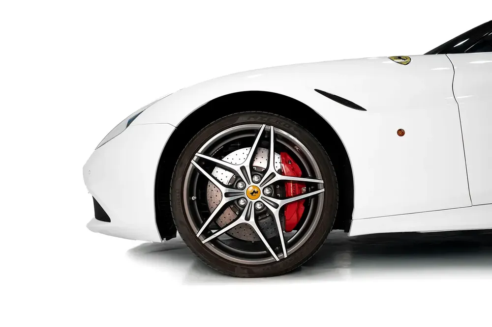 2016 FERRARI CALIFORNIA T | VERY LOW MILEAGE | HANDLING SPECIALE | CARBON LED STEERING | - Image 7