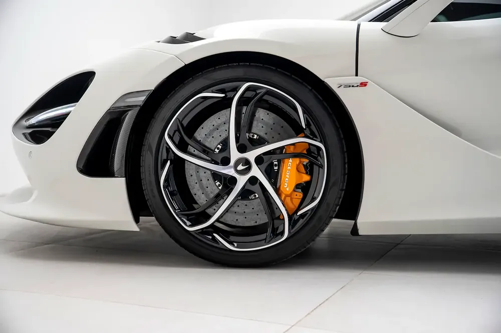 GCC SPECS WARRANTY + SERVICE - 2024 MCLAREN 750S SPIDER MSO PACKAGE CARBON FIBER EXTERIOR + INTERIOR - Image 9