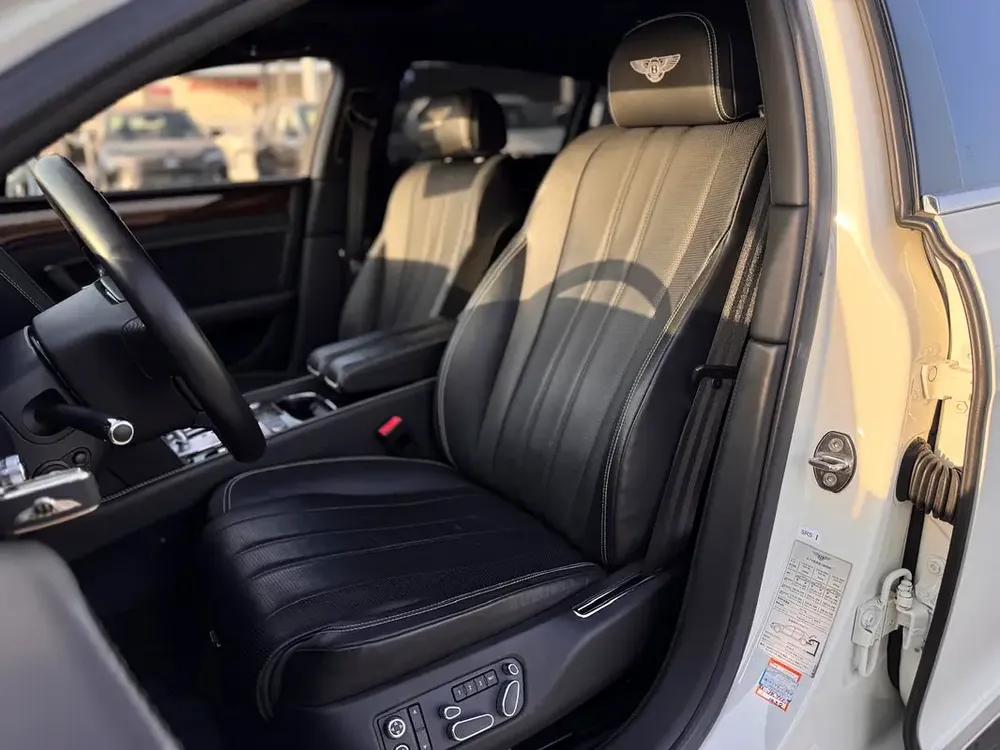 2014 - BENTLEY FLYING SPUR - SUPER CLEAN - ONLY 50,000 KM - Image 14