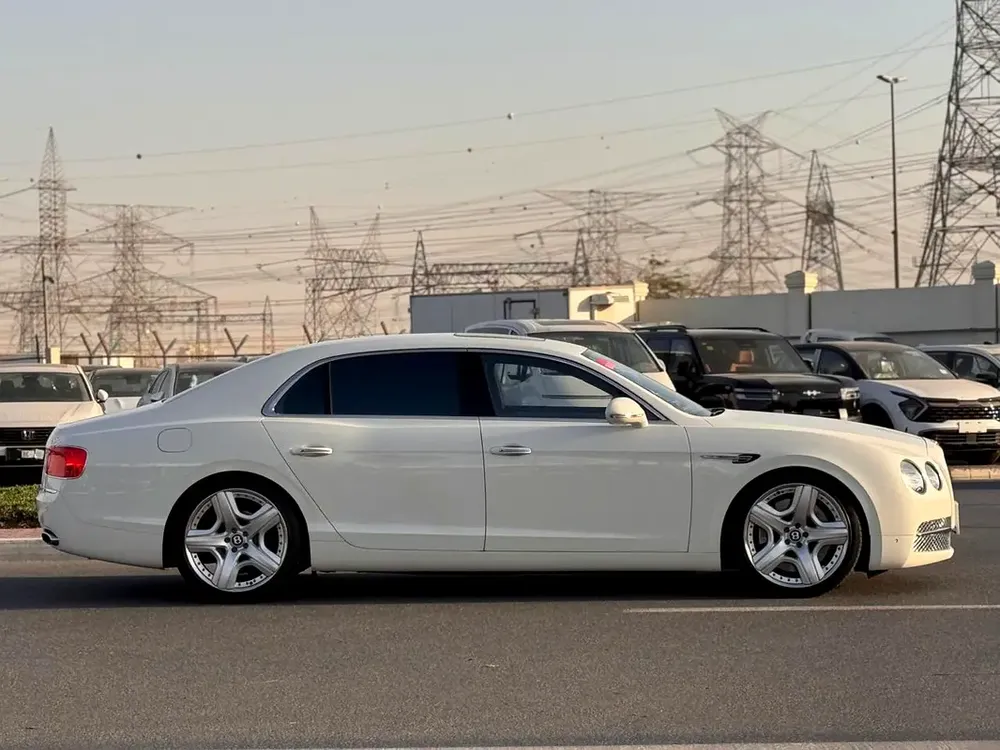 2014 - BENTLEY FLYING SPUR - SUPER CLEAN - ONLY 50,000 KM - Image 5