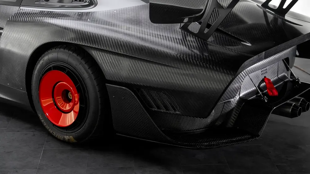 Porsche 935 - 1 of 77 - 2019 - Euro Specs - Image 11