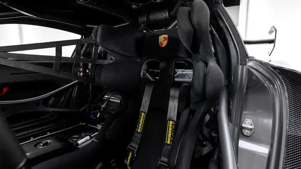 Porsche 935 - 1 of 77 - 2019 - Euro Specs - Image 16