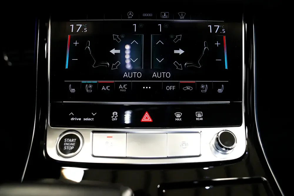 Audi A8 55 TFSI Quattro - 2023 - Image 12