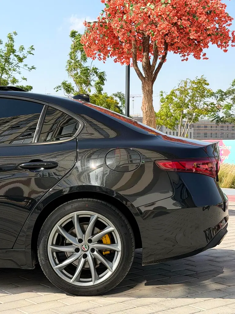 2020 Alfa Romeo Giulia Super – GCC Specs - Image 10