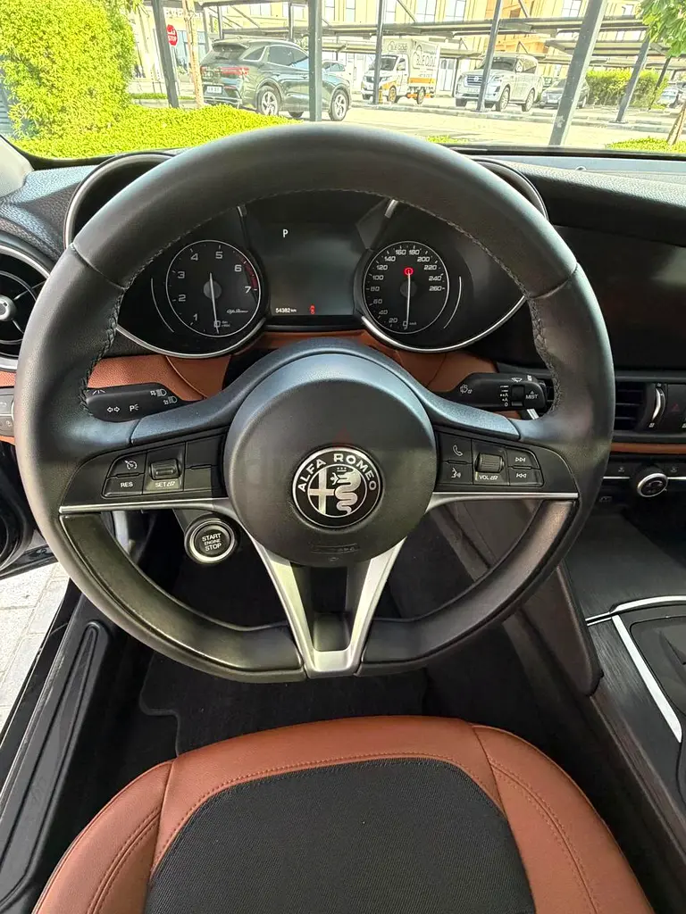 2020 Alfa Romeo Giulia Super – GCC Specs - Image 8