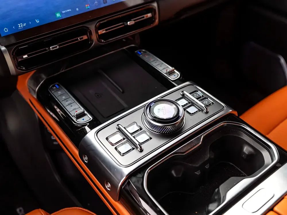 0% DOWN PAYMENT | THE MAY ADVANTAGE | ZERO WAITLIST | JETOUR G700 FLAGSHIP | WARRANTY - Image 10