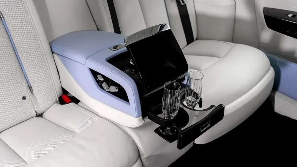 Rolls-Royce Phantom - 2026 - GCC Specs - Under Warranty and Service Contract - Image 15