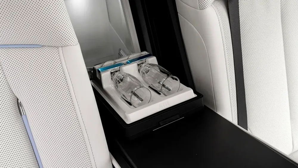 Rolls-Royce Phantom - 2026 - GCC Specs - Under Warranty and Service Contract - Image 16