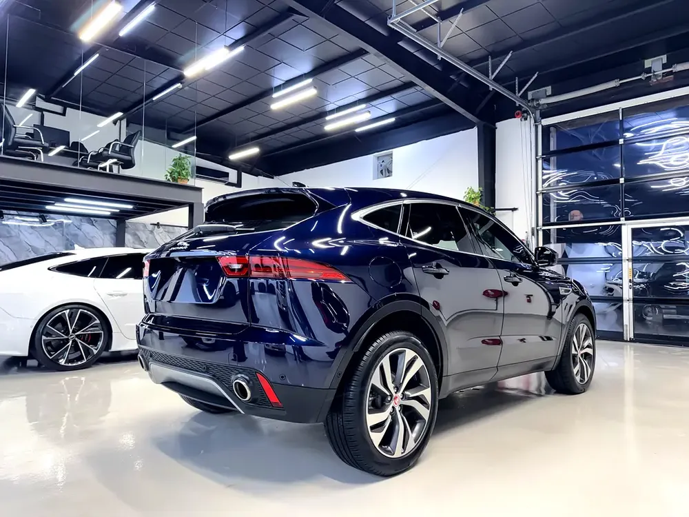 2021 JAGUAR E-PACE P250 | GCC | UNDER ALTAYER WARRANTY | IMMACULATE CONDITION | FULL OPTION - Image 14