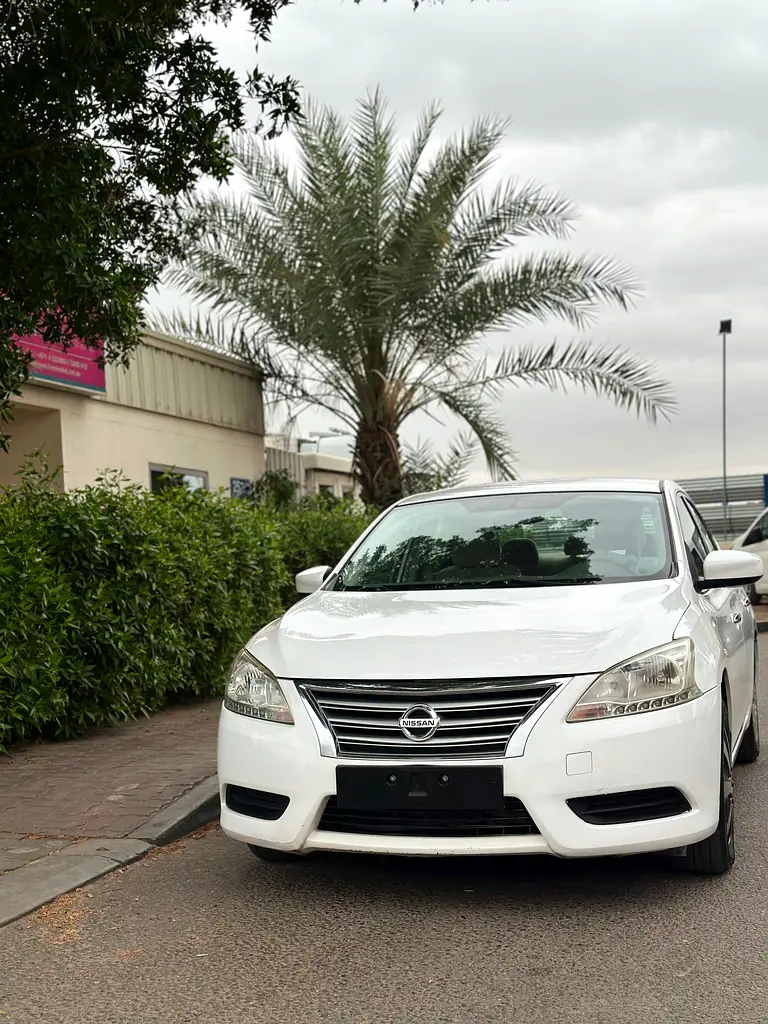 Nissan Sentra 2016 - GCC Specs - Well Maintained - Image 7