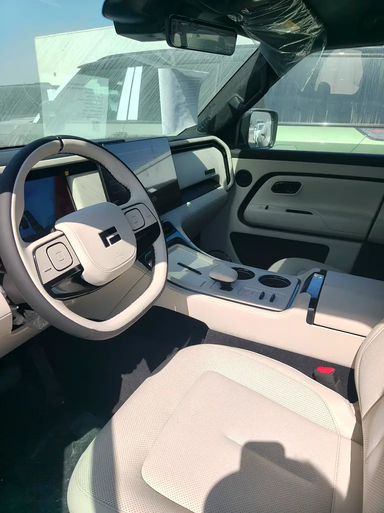 ROX Admas 2026 Luxury Executive Edition – 6-Seater Intelligent SUV - Image 4