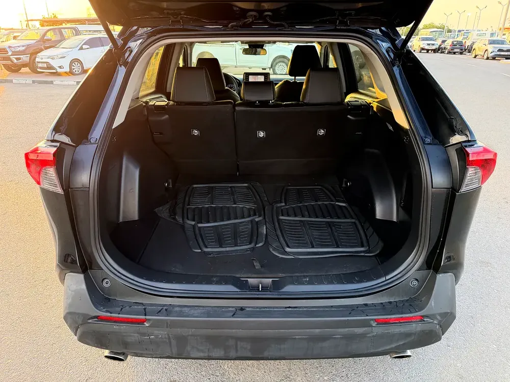 2021 TOYOTA RAV4 XLE HYBRID AWD IMPORTED FROM USA - Image 13