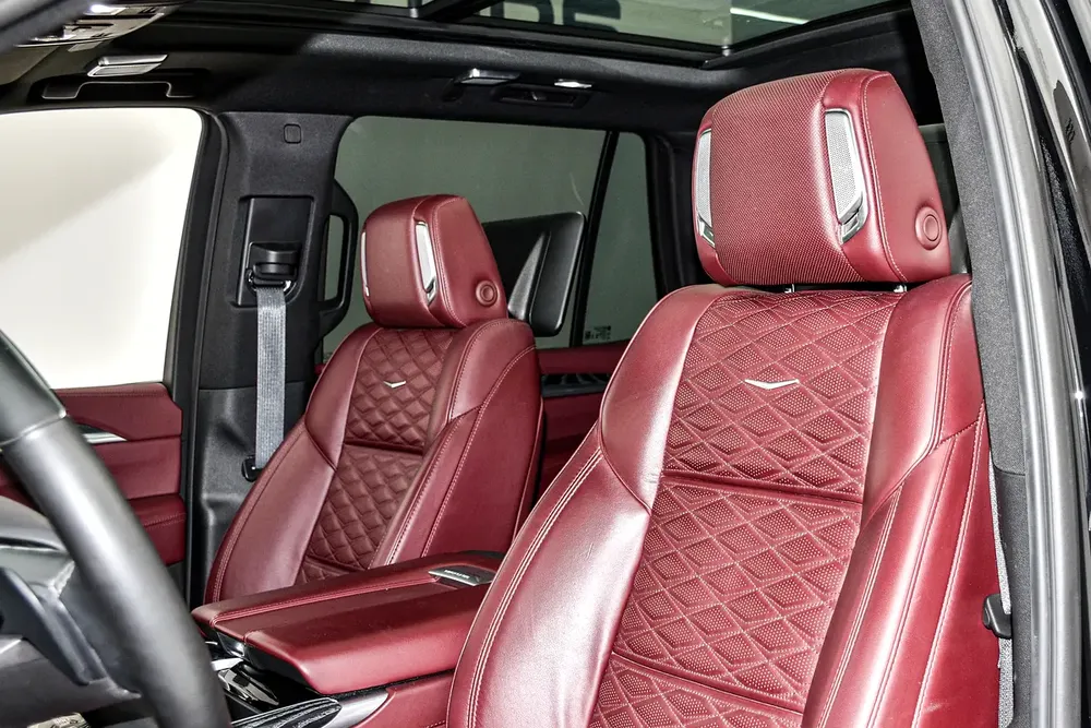 2025 Cadillac Escalade Sport Platinum GCC Specs - Warranty  Service - Image 10