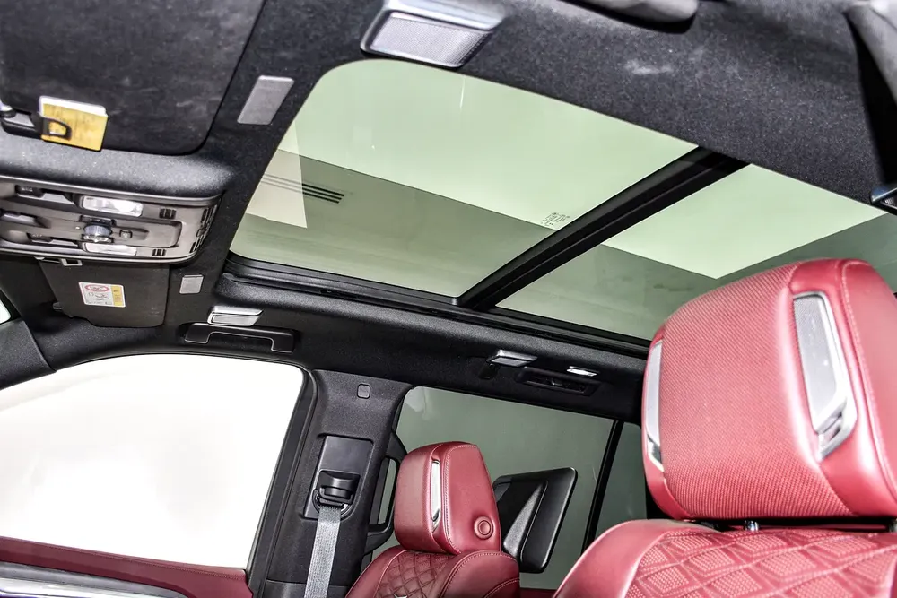 2025 Cadillac Escalade Sport Platinum GCC Specs - Warranty  Service - Image 12