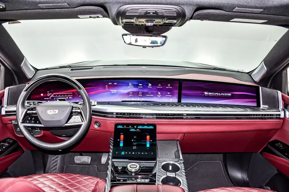 2025 Cadillac Escalade Sport Platinum GCC Specs - Warranty  Service - Image 7