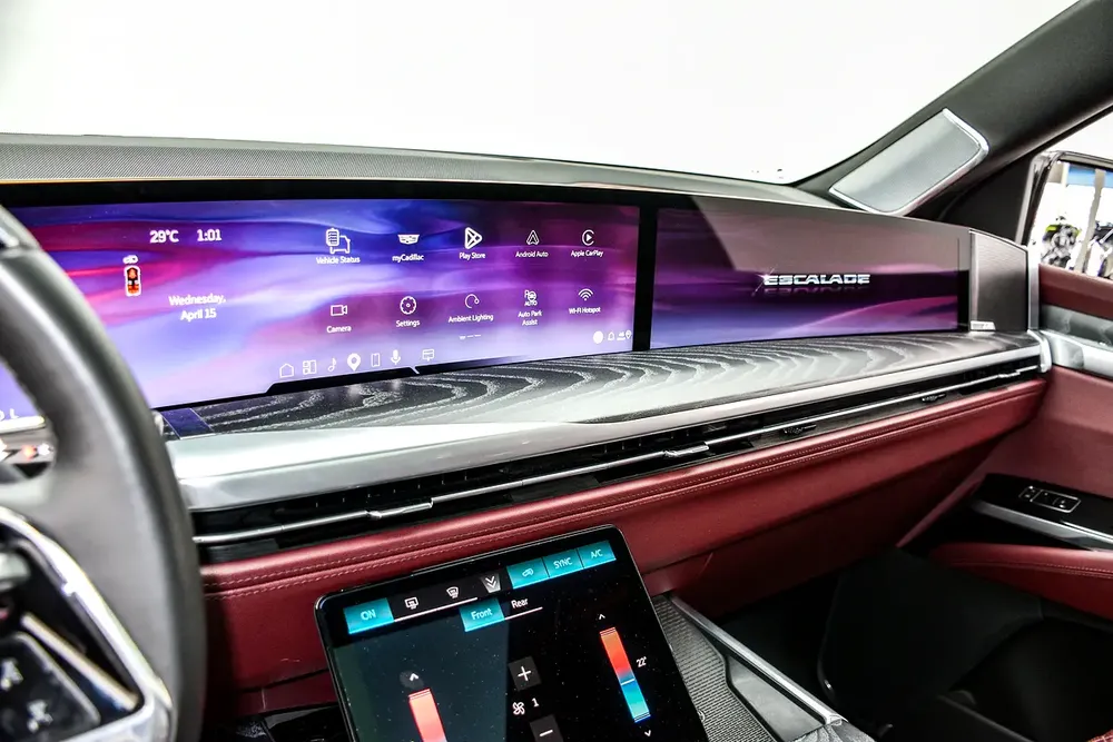 2025 Cadillac Escalade Sport Platinum GCC Specs - Warranty  Service - Image 9