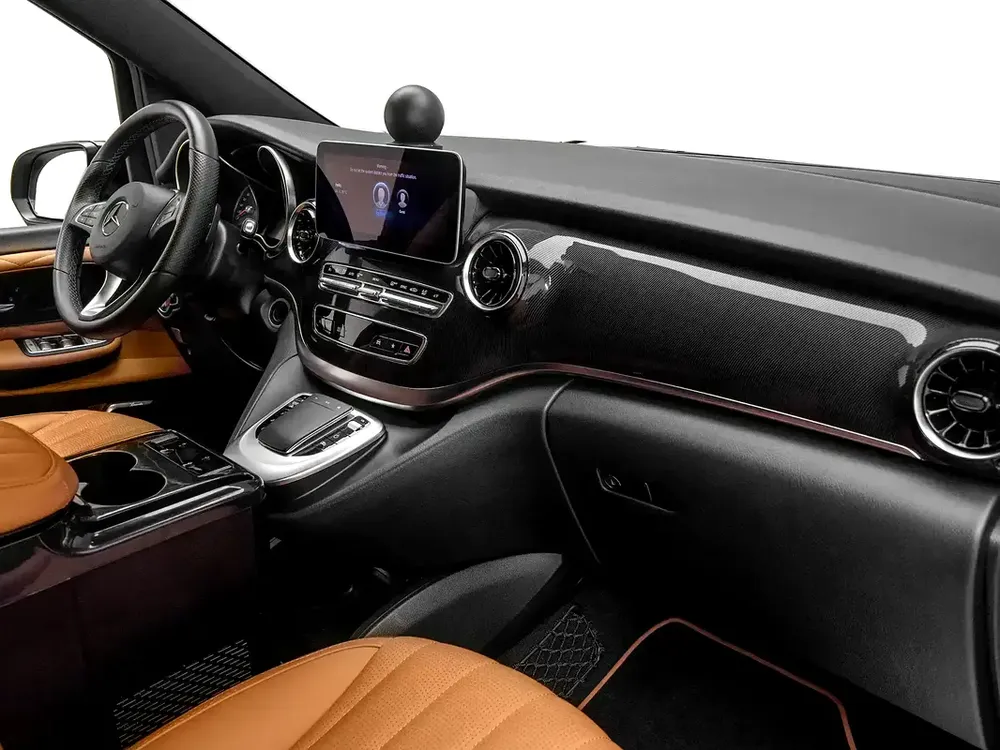 2023 | Mercedes Benz | V250 | VLINE Design (1 of 25) | GCC Spec - Image 10