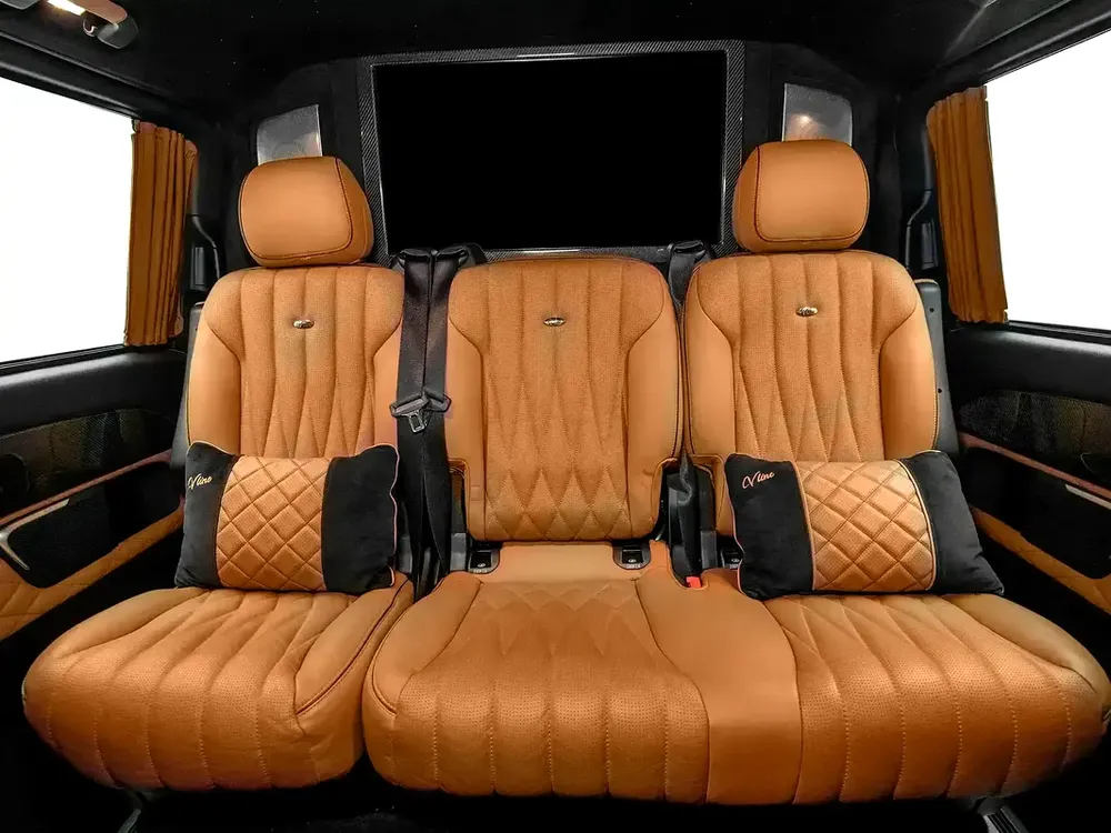 2023 | Mercedes Benz | V250 | VLINE Design (1 of 25) | GCC Spec - Image 13