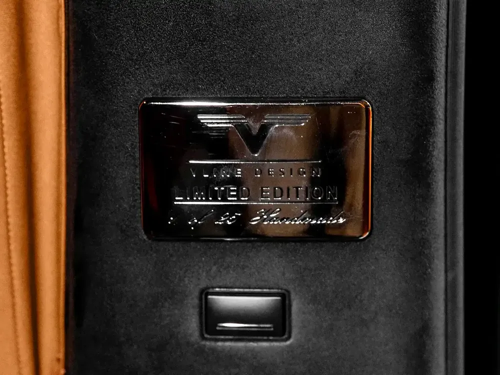 2023 | Mercedes Benz | V250 | VLINE Design (1 of 25) | GCC Spec - Image 16