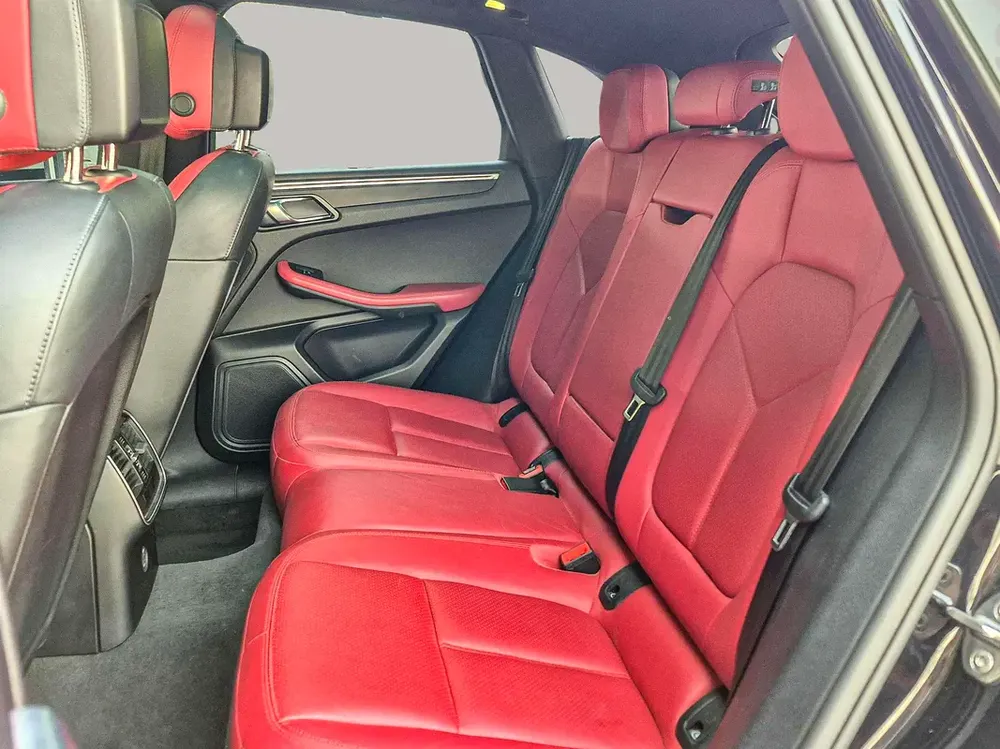 AED 1900/month | 2019 Porsche Macan  | GCC Specs | Ref#463325 - Image 12