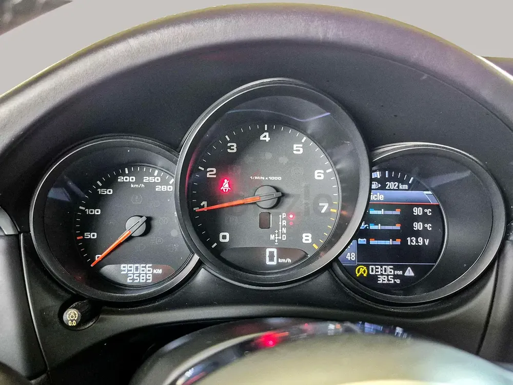 AED 1900/month | 2019 Porsche Macan  | GCC Specs | Ref#463325 - Image 15