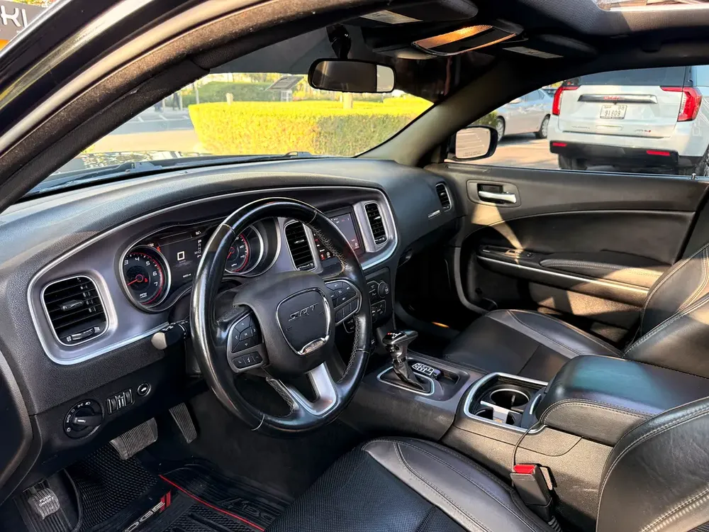 FULL OPTION/ SRT HELLCAT WIDE BODY KIT / SUNROOF - Image 14
