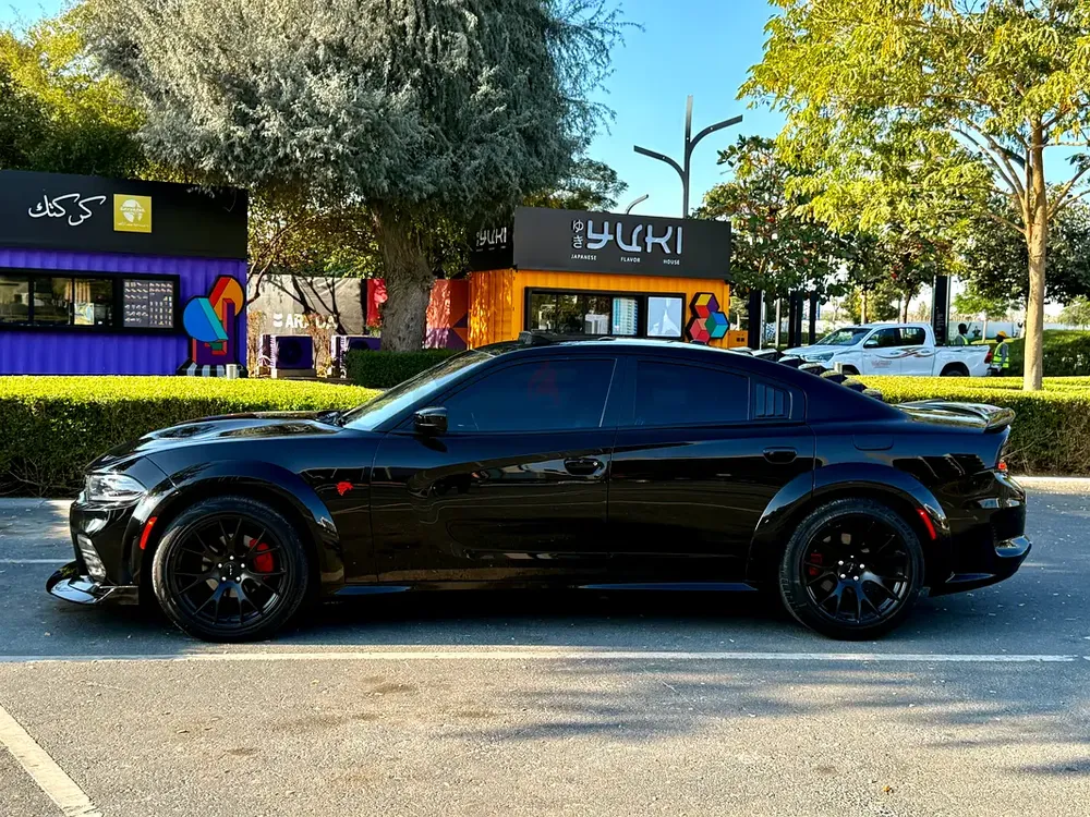 FULL OPTION/ SRT HELLCAT WIDE BODY KIT / SUNROOF - Image 5