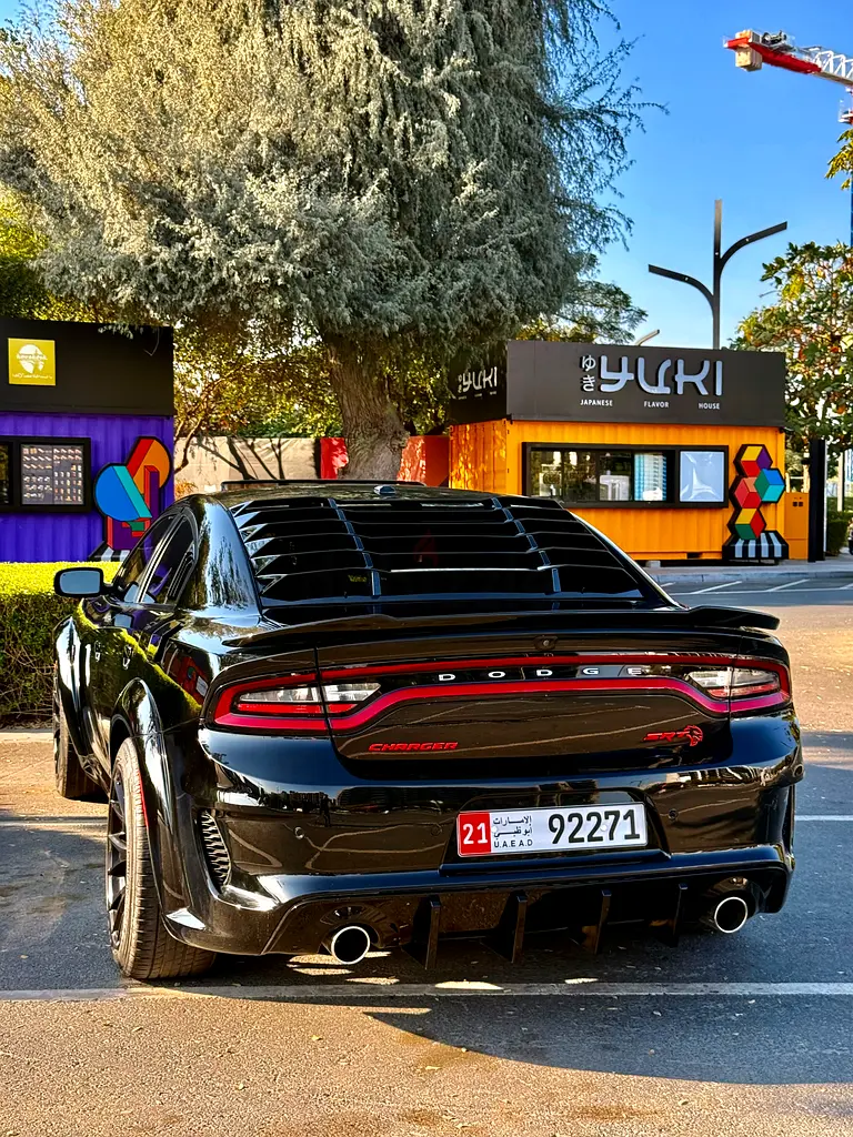 FULL OPTION/ SRT HELLCAT WIDE BODY KIT / SUNROOF - Image 7