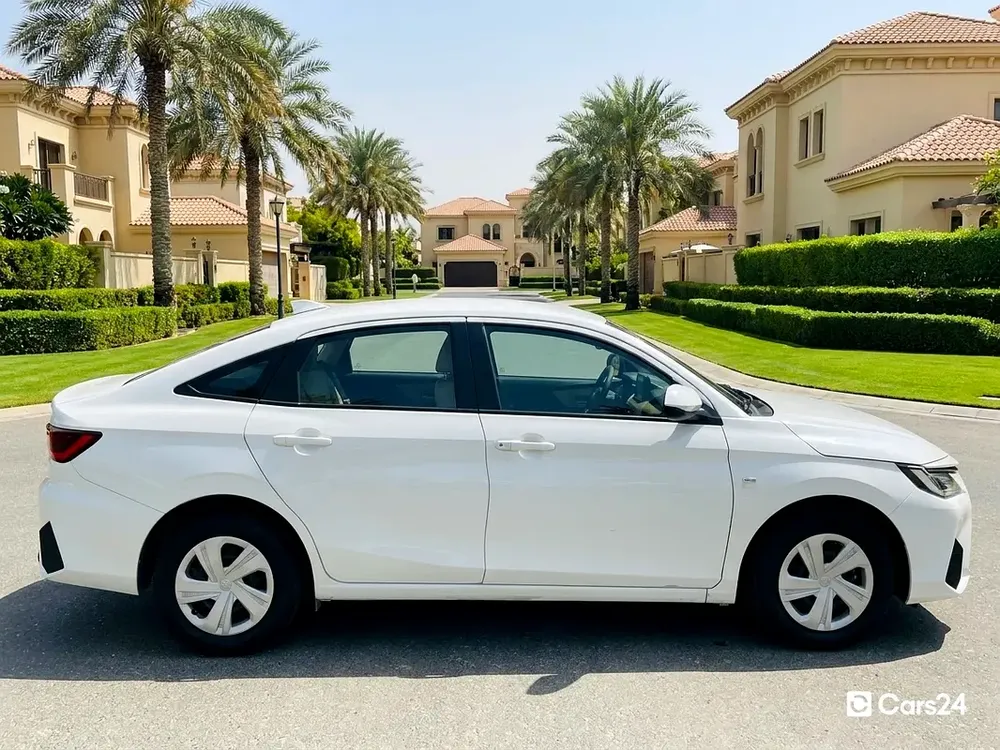 AED 619/month | 0 Downpayment | Free 3 Months Warranty | 30 Day Return | TOYOTA YARIS 2023 - Image 5