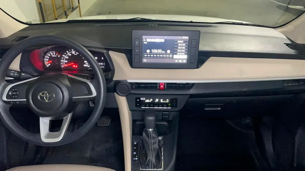 AED 619/month | 0 Downpayment | Free 3 Months Warranty | 30 Day Return | TOYOTA YARIS 2023 - Image 7