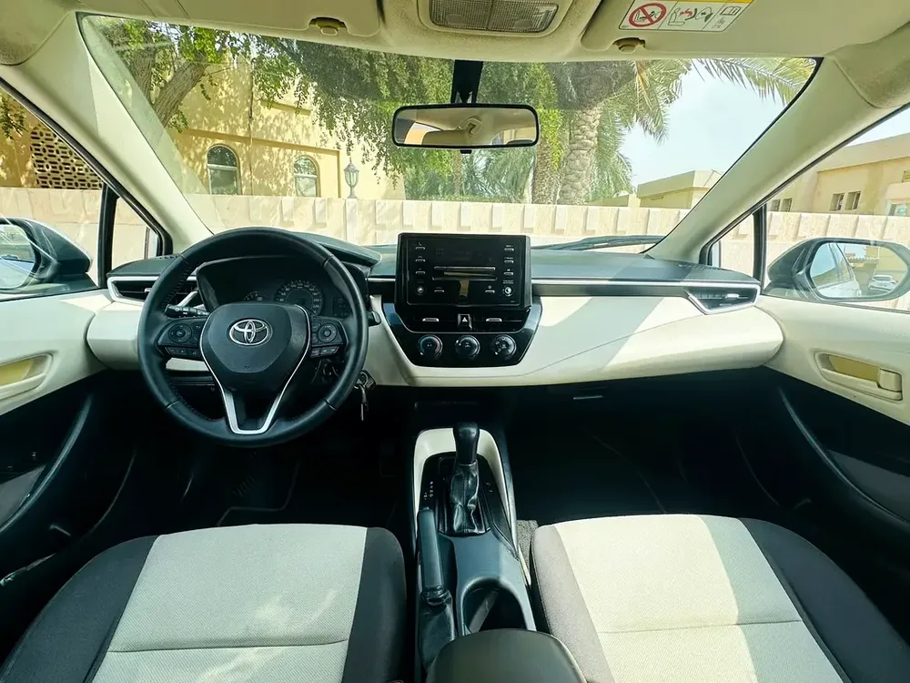 Toyota corolla 2020 GCC URGENT SALE - Image 16