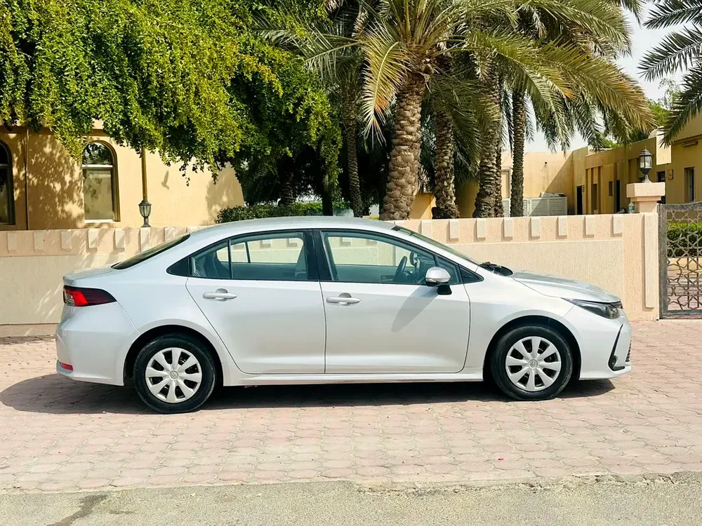 Toyota corolla 2020 GCC URGENT SALE - Image 5