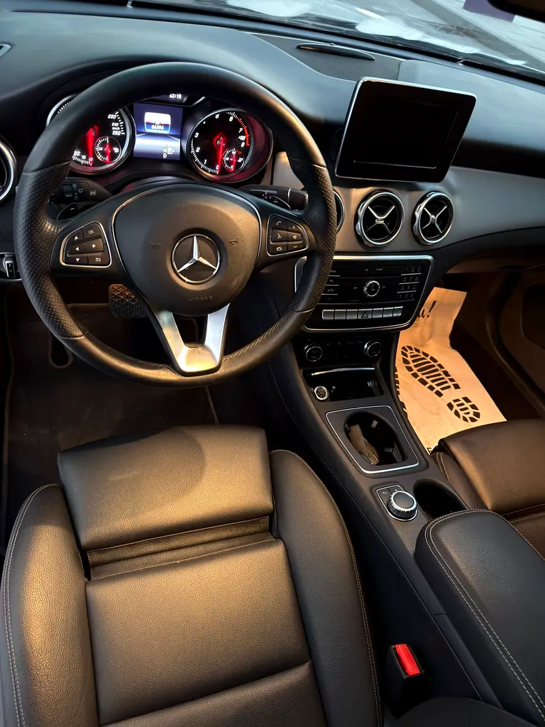 Mercedes-Benz GLA 220, 2019, Korean Specs - Image 10
