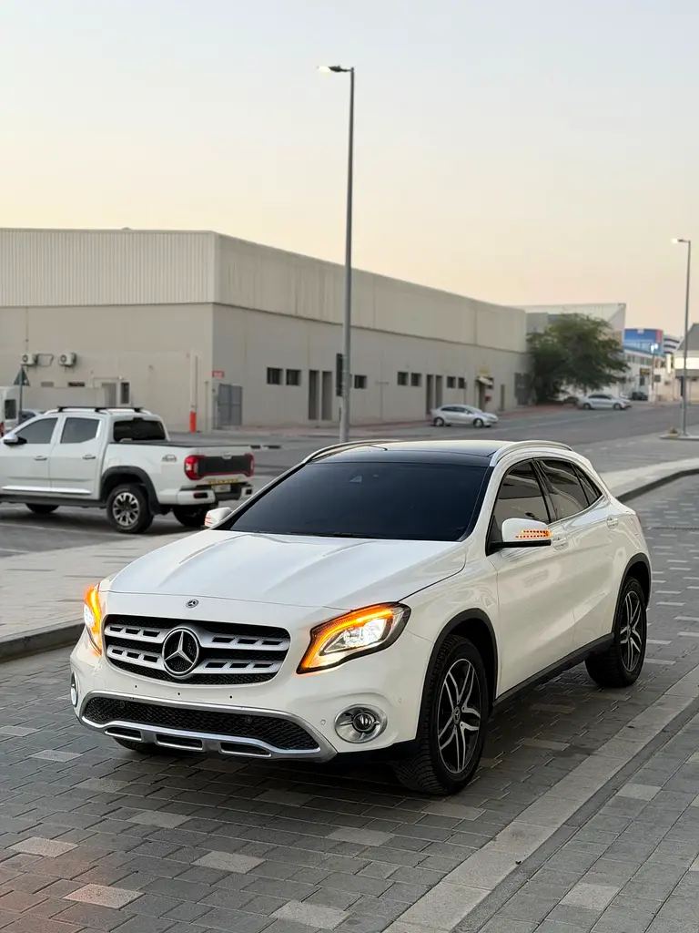 Mercedes-Benz GLA 220, 2019, Korean Specs - Image 5